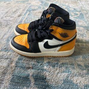 Air Jordan 1 yellow and black